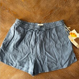 NWT C&C California Blue linen shorts Large Drawstring waist 32” inseam 3” Pocket